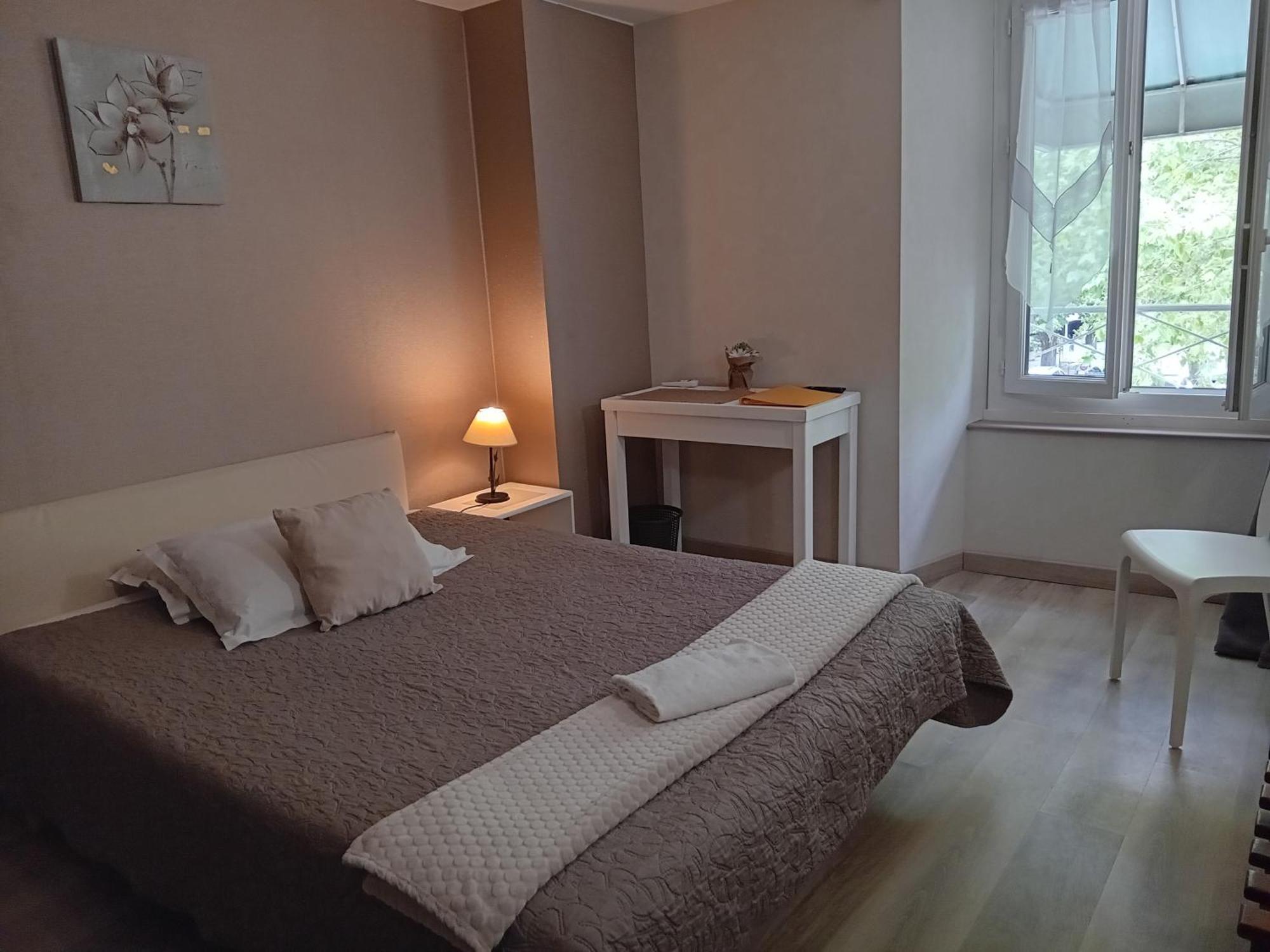 Hotel La Gravenne Thueyts Habitación foto